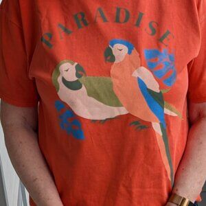 T-Shirt  O'Neill brand with Paradise tropical theme  size Medium